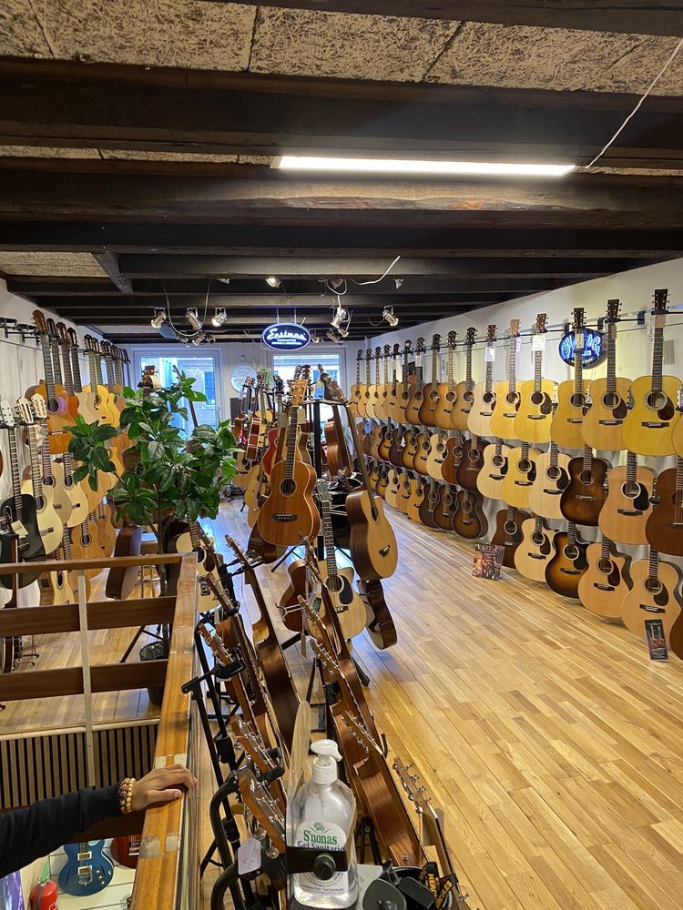 Dijkman Muziekinstrumenten