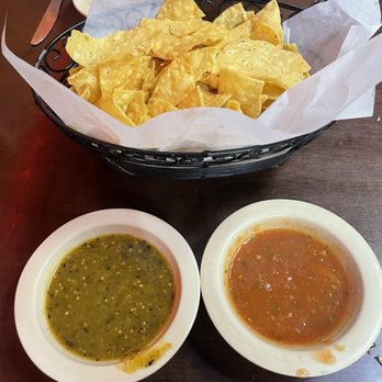Los Tapatios Mexican Restaurant - Chips and salsa. - Mexican Near Me - Choctaw, Oklahoma