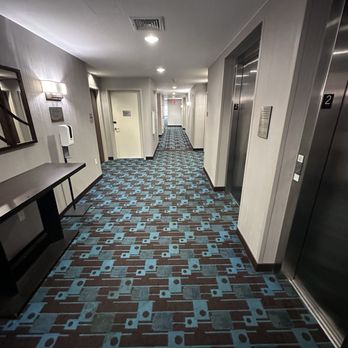 Fairfield by Marriott Inn & Suites Lansing at Eastwood - Well marked hallway - Hotels Near Me - Lansing, Michigan Fairfield by Marriott Inn & Suites Lansing at Eastwood - Well marked hallway - Hotels Near Me - Lansing, Michigan