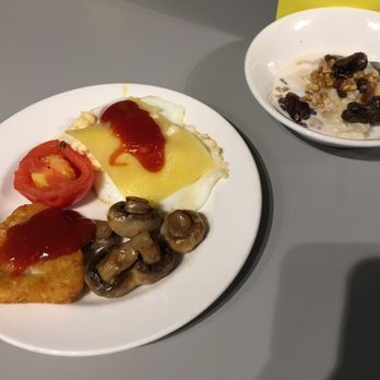 ODDSOCKS - Porridge with walnuts & raisins, Eggs with hash, tomatoes, mushroom and cheese - British Near Me - Manchester, XGM ODDSOCKS - Porridge with walnuts & raisins, Eggs with hash, tomatoes, mushroom and cheese - British Near Me - Manchester, XGM