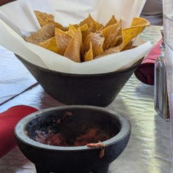 Cafe Sabor - Chips and salsa