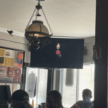 The Crow Bar & Deli - The TV - Dive Bars Near Me - St. Louis, Missouri