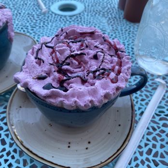 Hatch 44 Cafe - Berry Mocha Latte - Cafes Near Me - Metuchen, New Jersey