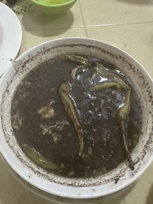 Aling Lucing by null