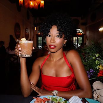Medi Kitchen & Cocktail - Mediterranean Near Me - Chicago, Illinois