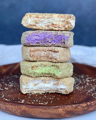 Crumbs.nd.Creams by null