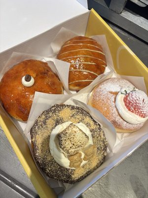 Flour Fresh Cream Donut by null
