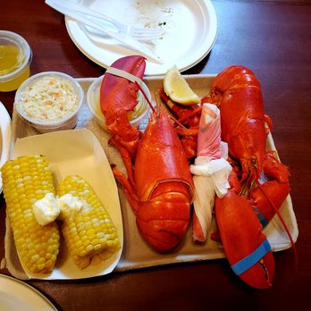 Al's Seafood - Twin Lobster Dinner - Seafood Near Me - North Hampton, New Hampshire