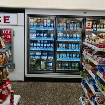 Wawa - Freezer and ice machine - Convenience Stores Near Me - East Brunswick, New Jersey