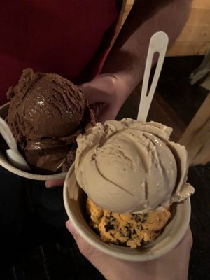 Alleyway Ice Cream by null