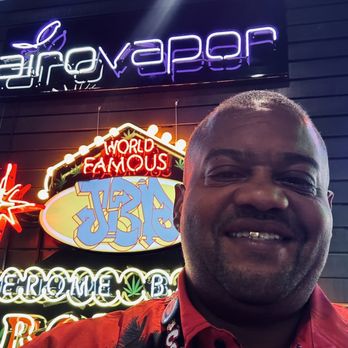 Sky High LV - Me standing in the main lobby of sky high lounge - Cannabis Dispensaries Near Me - Las Vegas, Nevada Sky High LV - Me standing in the main lobby of sky high lounge - Cannabis Dispensaries Near Me - Las Vegas, Nevada