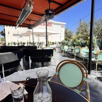 Cafe Landwer - Patio - Cafes Near Me - Las Vegas, Nevada Cafe Landwer - Patio - Cafes Near Me - Las Vegas, Nevada