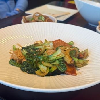 Nine Dragons Restaurant - vegetable stir fry - Chinese Near Me - Lake Buena Vista, Florida Nine Dragons Restaurant - vegetable stir fry - Chinese Near Me - Lake Buena Vista, Florida