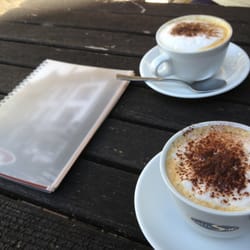 Centrale - Cafe Bar - Cappuccino