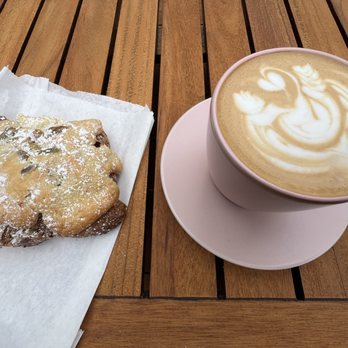 1 Oz Coffee - Pistachio croissant and vanilla bean Latte - Caterers Near Me - Santa Clara, California 1 Oz Coffee - Pistachio croissant and vanilla bean Latte - Caterers Near Me - Santa Clara, California