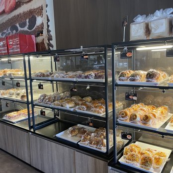 85°C Bakery Cafe-Cerritos - Fresh breads - Bakeries Near Me - Cerritos, California 85°C Bakery Cafe-Cerritos - Fresh breads - Bakeries Near Me - Cerritos, California