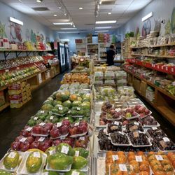 World Fresh Fruits & Kho Bo