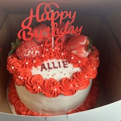 La Artesa Bakery - Custom birthday cake