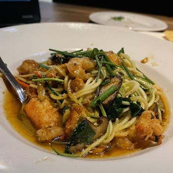 Yard House - Lobster Garlic Noodles sub with zoodles - New American Near Me - Concord, California