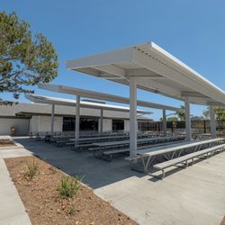 Mesa View Middle School - Lunch area