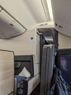 ANA (All Nippon Airways) by null