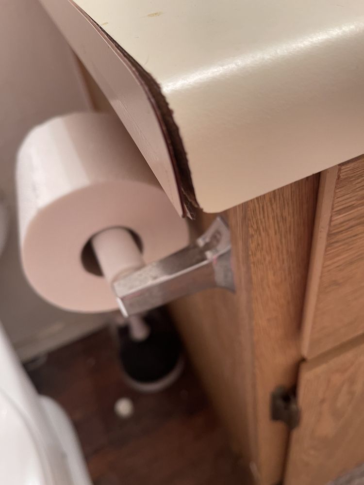 CREEKSIDE APARTMENTS Updated September 2024 610 S Granite St