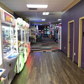 Royal Z Lanes - Games - Bowling Near Me - Columbia, South Carolina Royal Z Lanes - Games - Bowling Near Me - Columbia, South Carolina