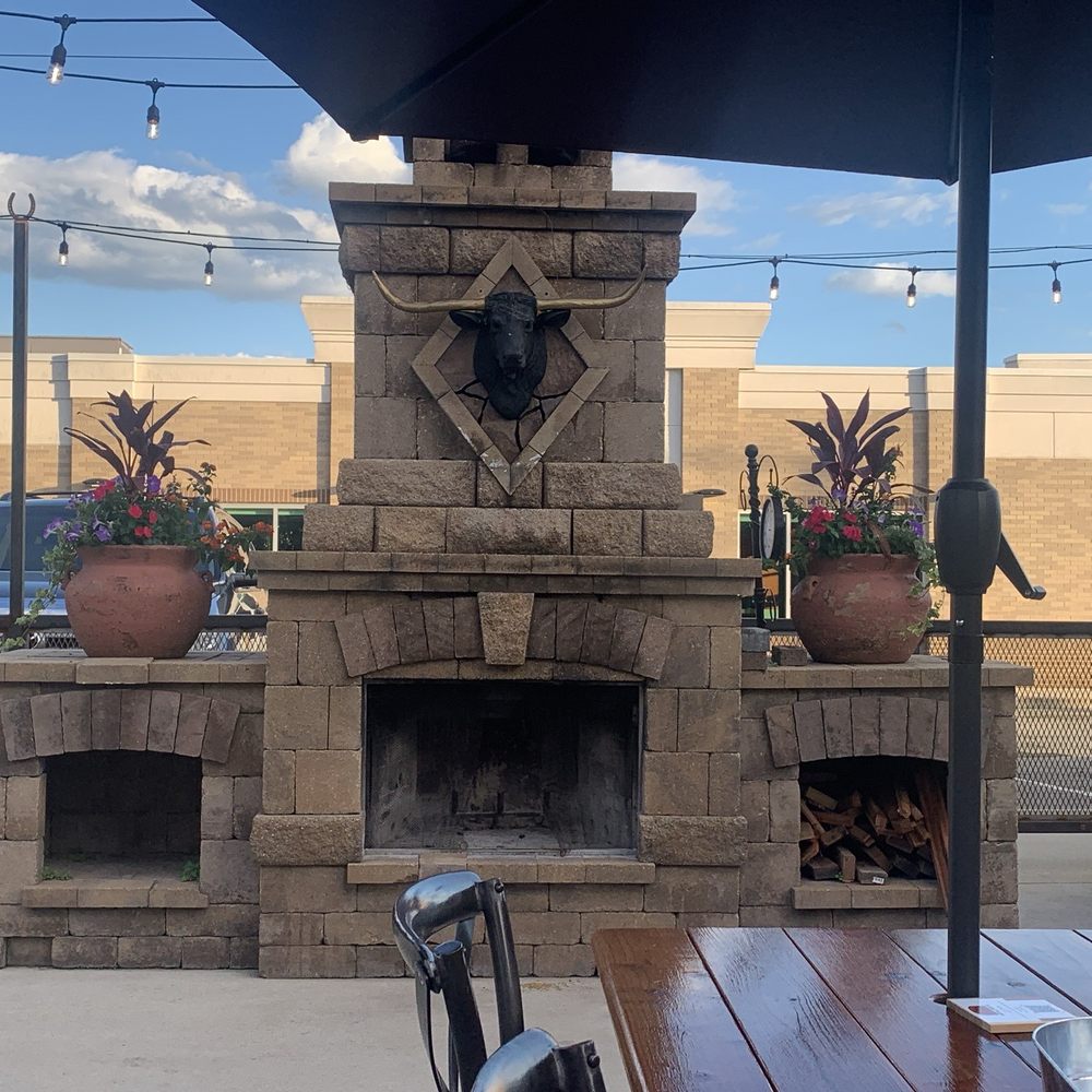 Golden Boy Barbecue - Barbeque Near Me - Elmhurst, Illinois
