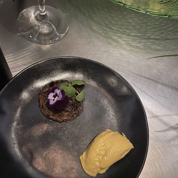 Alinea - New American Near Me - Chicago, Illinois Alinea - New American Near Me - Chicago, Illinois