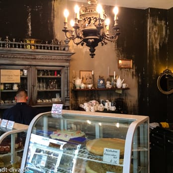 Louise Chérie Café - Tresen Ansicht im ersten Raum - Cafes Near Me - Berlin, BE Louise Chérie Café - Tresen Ansicht im ersten Raum - Cafes Near Me - Berlin, BE