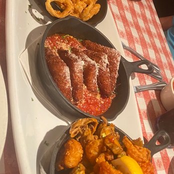 Buca di Beppo Italian Restaurant - Fried Calamari, Fried Mozzarella, Spicy Shrimp - Italian Near Me - Redondo Beach, California