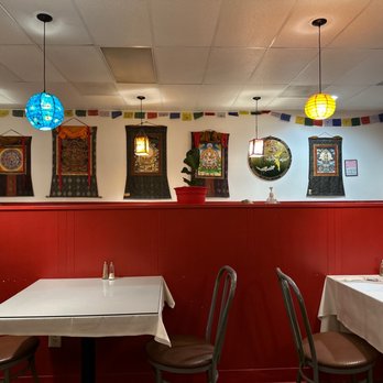 Everest Himalayan Cuisine - Himalayan/Nepalese Near Me - Encinitas, California Everest Himalayan Cuisine - Himalayan/Nepalese Near Me - Encinitas, California