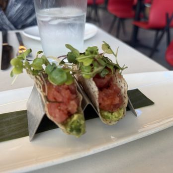 STK Steakhouse - Tuna Tartare Tacos - New American Near Me - Canoga Park, California