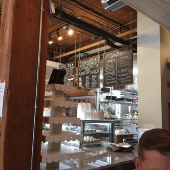 Molly's Cupcakes - Cupcakes Near Me - Chicago, Illinois Molly's Cupcakes - Cupcakes Near Me - Chicago, Illinois