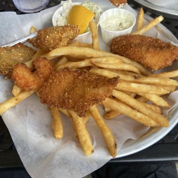 Drayton Harbor Oyster Company - Seafood combo - Live/Raw Food Near Me - Blaine, Washington