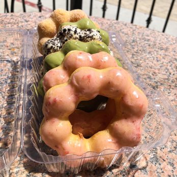 Le Creme - Mochi donuts $2 each - Desserts Near Me - San Jose, California Le Creme - Mochi donuts $2 each - Desserts Near Me - San Jose, California