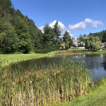 Farm Road Estate - Fishing pond - Resorts Near Me - W Dover, Vermont Farm Road Estate - Fishing pond - Resorts Near Me - W Dover, Vermont