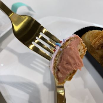 Eclair Affaire - Inside guava eclair - Desserts Near Me - Weston, Florida Eclair Affaire - Inside guava eclair - Desserts Near Me - Weston, Florida