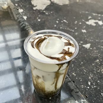 Memorylook - brown sugar hojicha einspanner - Coffee & Tea Near Me - Los Angeles, California Memorylook - brown sugar hojicha einspanner - Coffee & Tea Near Me - Los Angeles, California