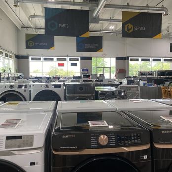 Tony's Appliance - Inside the showroom - Appliances Near Me - Burnsville, Minnesota Tony's Appliance - Inside the showroom - Appliances Near Me - Burnsville, Minnesota