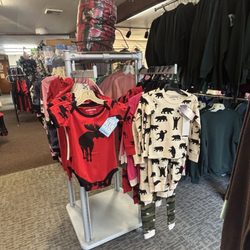 Quechee Gorge Gifts & Sportswear - Kid's clothing
