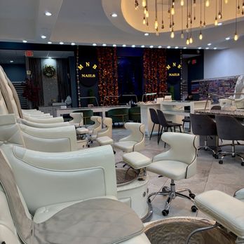 Maque Nail Bar - Nail Salons Near Me - Austin, Texas