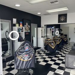 Henry’s Barber Shop