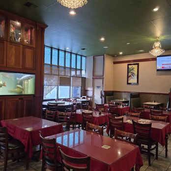 Saigon Kitchen - Clean and proper establishment for dining in or a romantic evening - Chinese Near Me - Monroe, Washington