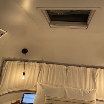 Autocamp - Zion - Stargazing sunroof over the queen size bed in the airstream 10/2023 - Campgrounds Near Me - Virgin, Utah