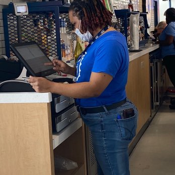 Memphis Made - This bartender ROCKS it!! - Breakfast & Brunch Near Me - Memphis, Tennessee Memphis Made - This bartender ROCKS it!! - Breakfast & Brunch Near Me - Memphis, Tennessee