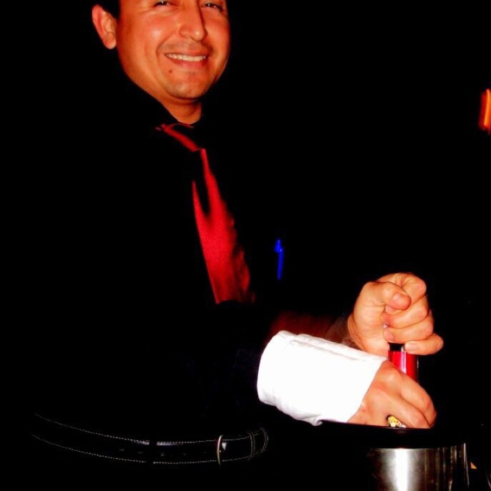 Palacio del Flamenco - Our awesome waiter with our separately purchased bottle of Cava. - Tablao Flamenco Near Me - Barcelona, B Palacio del Flamenco - Our awesome waiter with our separately purchased bottle of Cava. - Tablao Flamenco Near Me - Barcelona, B