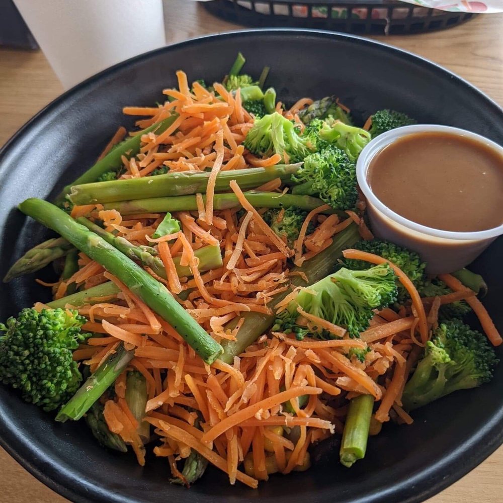Clean Eatz - Medium bowl - Juice Bars & Smoothies Near Me - Grand Rapids, Michigan Clean Eatz - Medium bowl - Juice Bars & Smoothies Near Me - Grand Rapids, Michigan