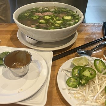 Basil Leaf Vietnamese Restaurant - Pho - Vietnamese Near Me - Albuquerque, New Mexico
