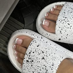 Mani Pedi Me